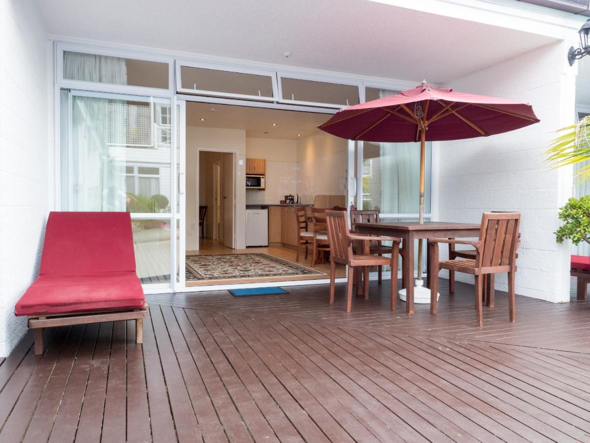 Commodores Lodge รัสเซล ภายนอก รูปภาพ