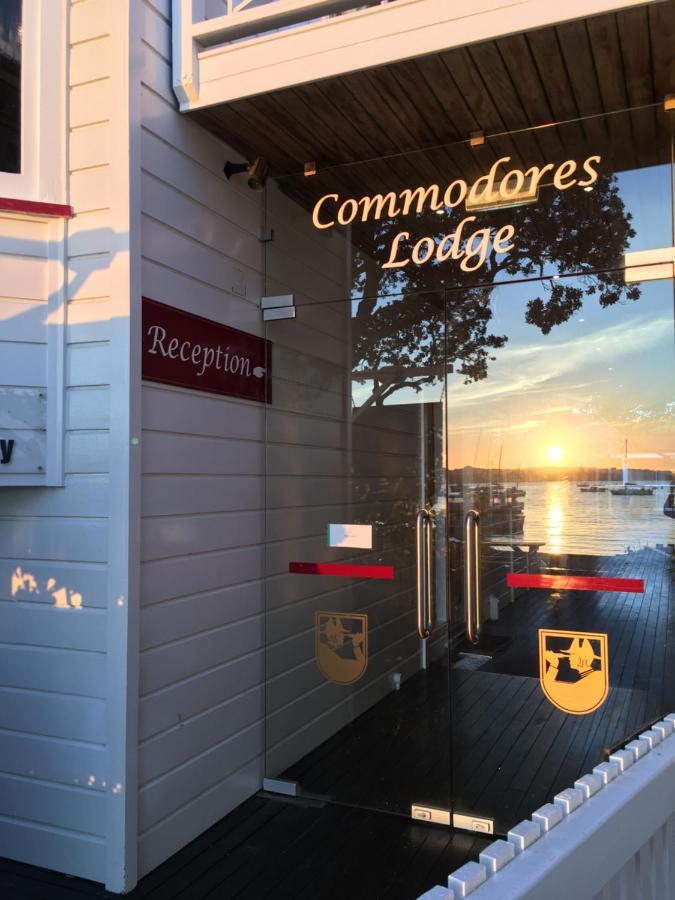 Commodores Lodge รัสเซล ภายนอก รูปภาพ