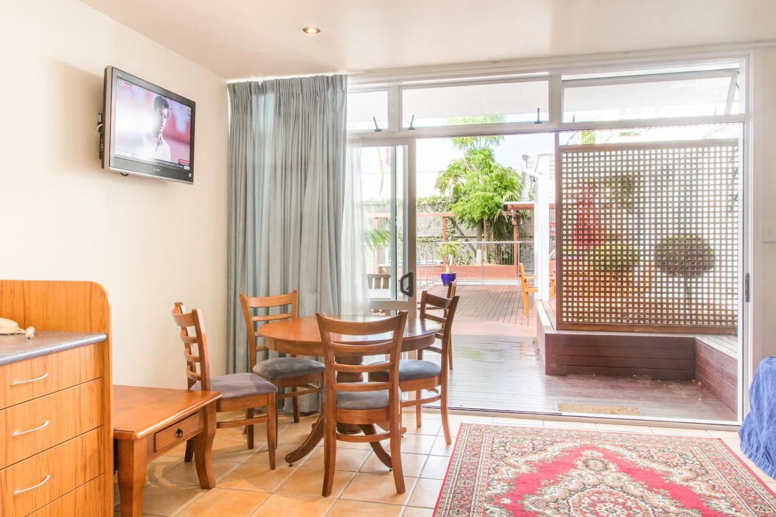 Commodores Lodge รัสเซล ภายนอก รูปภาพ