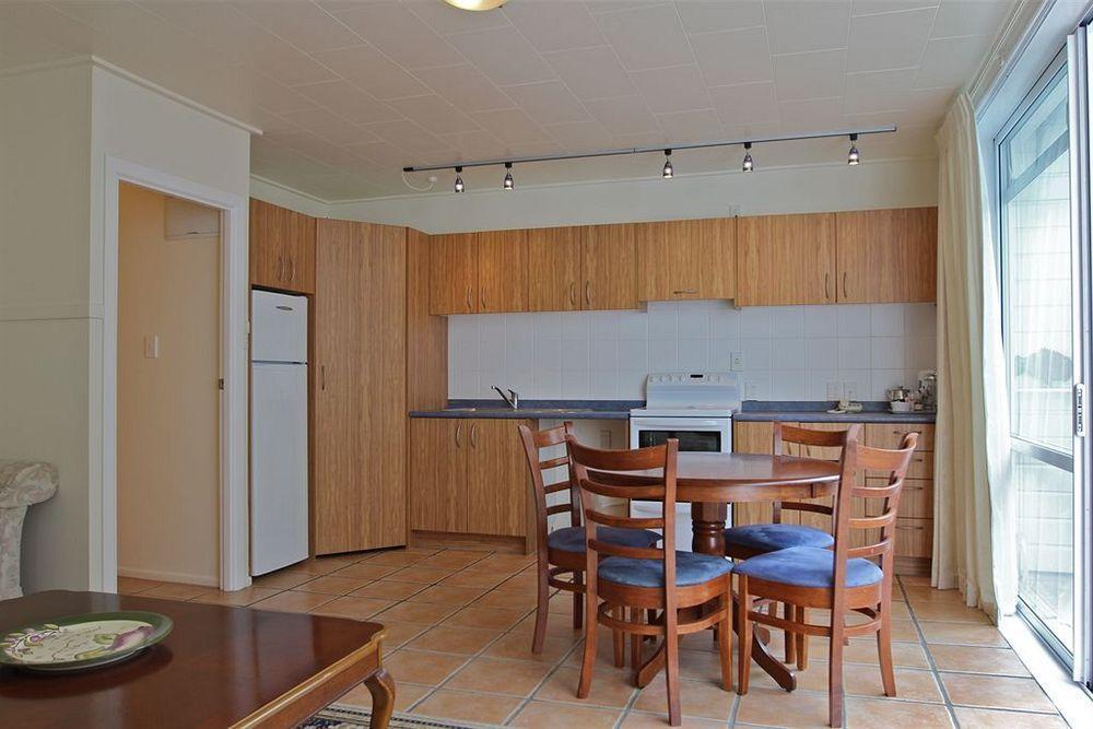 Commodores Lodge รัสเซล ภายนอก รูปภาพ
